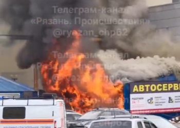 В рязанском МЧС поделились подробностями крупного пожара у Полсинаута