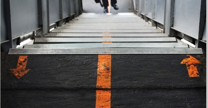 На Первомайском проспекте появится надземный пешеходный переход