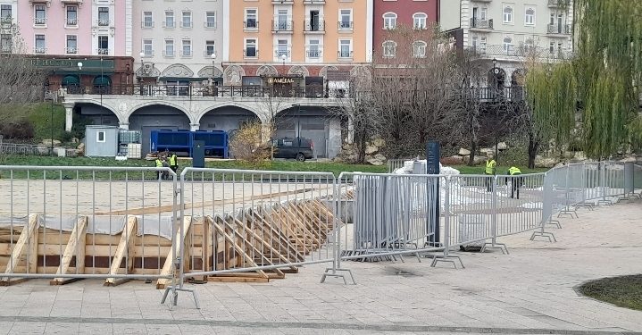 На рязанском Лыбедском бульваре продолжаются работы по подготовке нового катка