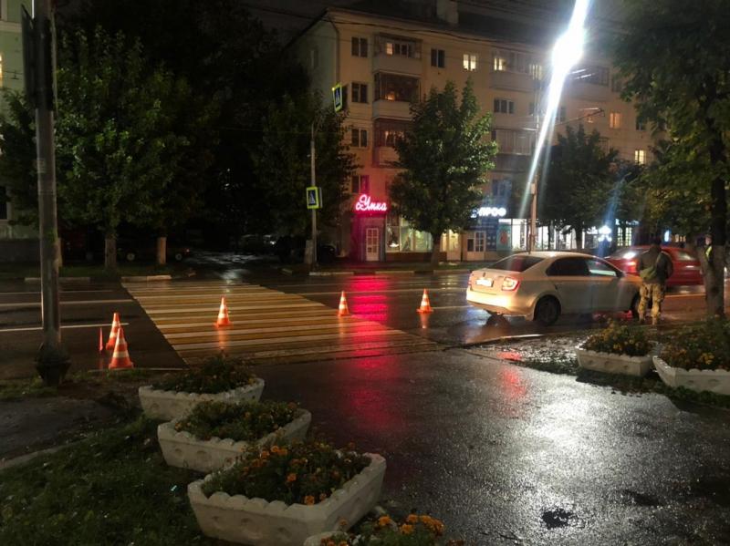 В центре Рязани водитель «Skoda Rapid» сбил женщину и 7-летнюю девочку