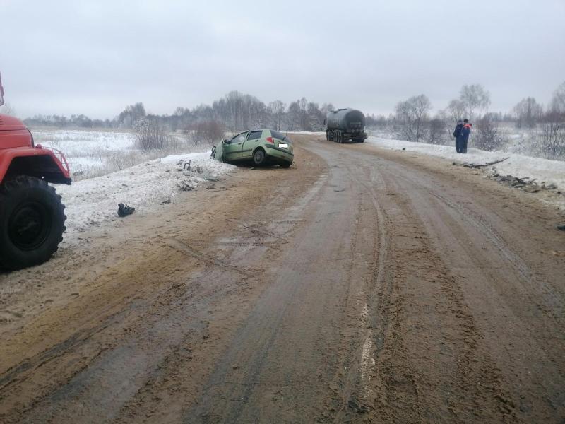 Рязанское УМВД опубликовало снимки с места смертельного ДТП в Пителинском районе