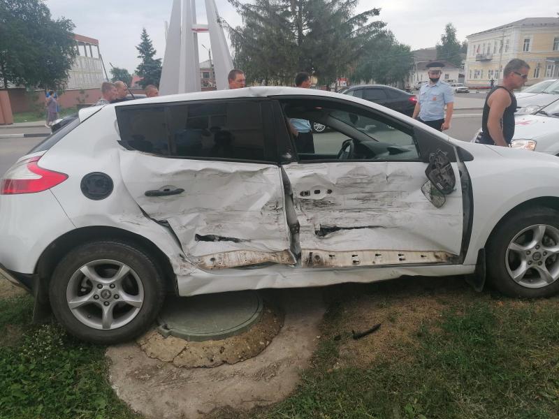 Полицейские рассказали подробности о столкновении "ГАЗели" и "Renault" в Сасове