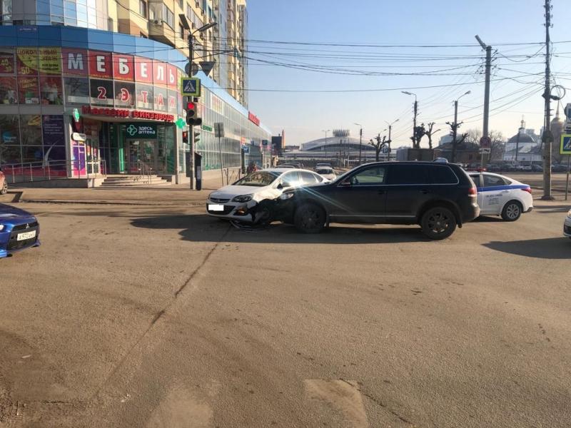 В ДТП на улице Чапаева пострадала 38-летняя рязанка