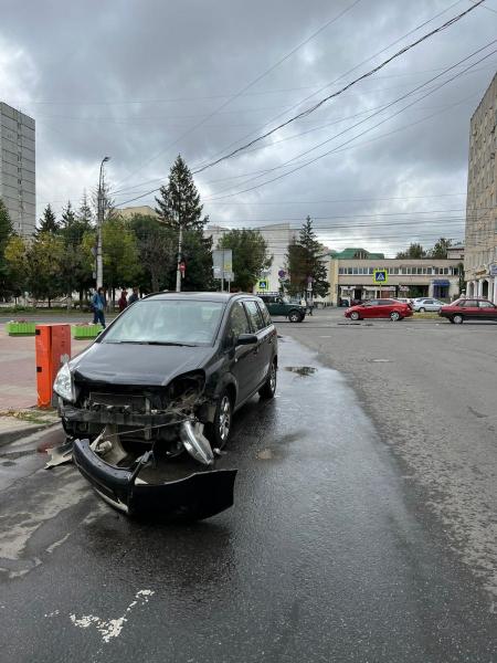 В ДТП в центре Рязани пострадала 75-летняя женщина-водитель «Hyundai Solaris»