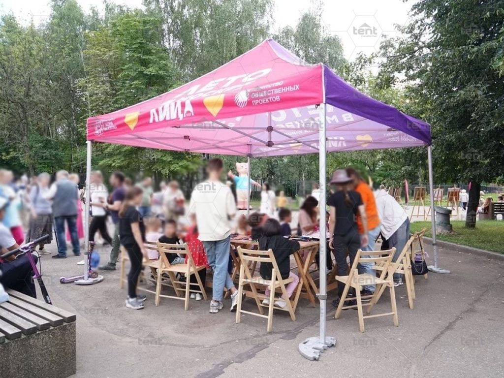 На Рязанской ВДНХ заработала выставка свадебных платьев с кружевом