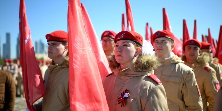 В России стартовала акция "Символы Великой Победы" В России стартовала акция «Символы Великой Победы»