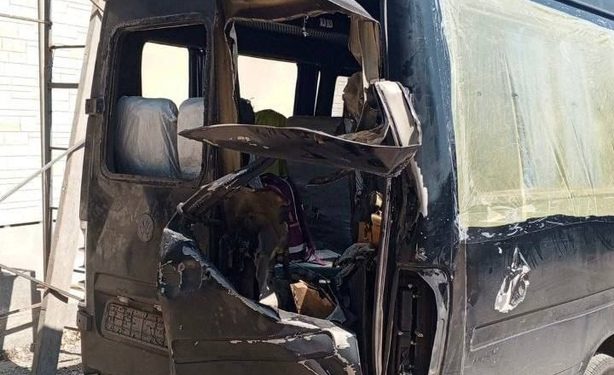 В Херсонской области БПЛА упал на автобус с рабочими, есть погибший