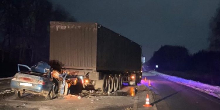 В ДТП в Шиловском районе погиб 32-летний пассажир автомобиля ВАЗ В ДТП в Шиловском районе погиб 32-летний пассажир автомобиля ВАЗ