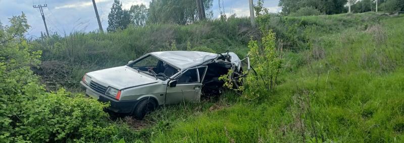 При опрокидывании автомобиля в Сараевском районе пострадали два человека