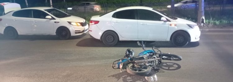 На улице Новоселов 16-летний мотоциклист устроил ДТП