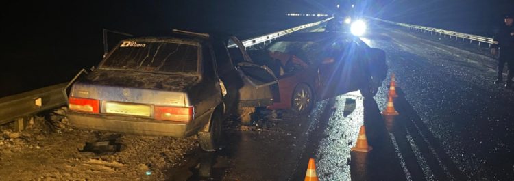 В ДТП в Пронском районе погиб 43-летний водитель, четыре человека пострадали