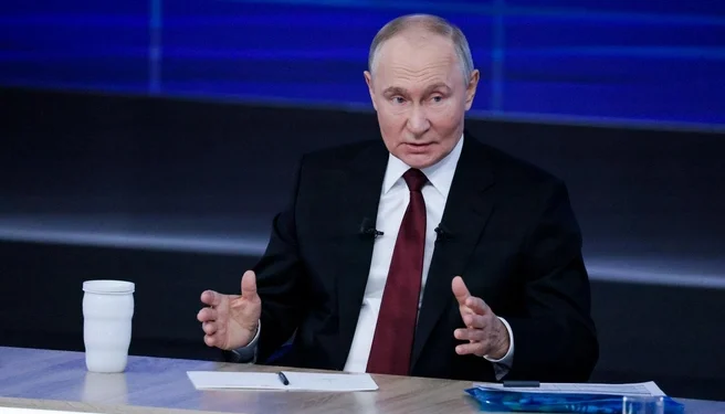 Путин назвал ситуацию в экономике сложной и заявил о восстановлении складов