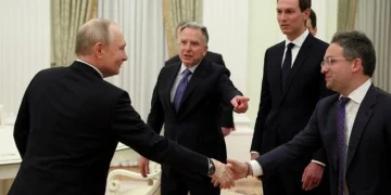 Спецпосланники Трампа прилетят на переговоры в Москву
