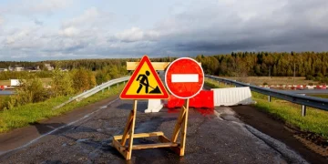 Новое покрытие меняет старый асфальт на Большом Рязанском кольце