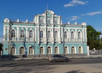 Инспекция по охране ОКН подала 5 исков по демонтажу вывесок в Рязани Инспекция по охране ОКН подала 5 исков по демонтажу вывесок в Рязани