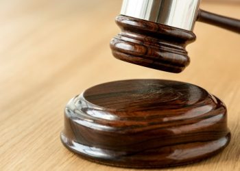 Рязанцу назначили 3,5 года в колонии строгого режима за кражи и угон машины Рязанцу назначили 3,5 года в колонии строгого режима за кражи и угон машины