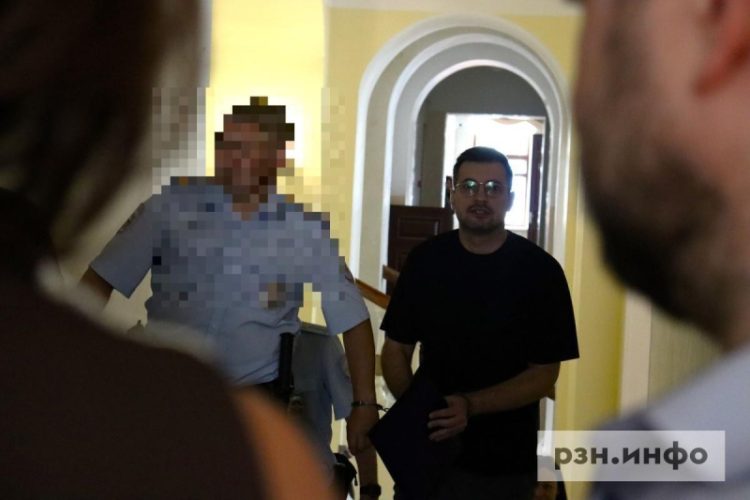 Суд над Никитиным перешел в закрытый режим