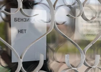 Топливный кризис — 2. В России началась новая волна дефицита бензина или опять водители виноваты?