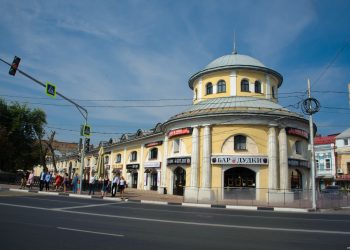 В центре Рязани опустел торговый комплекс