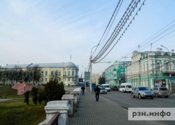 Суд постановил снести торговые павильоны у Горбольницы № 11