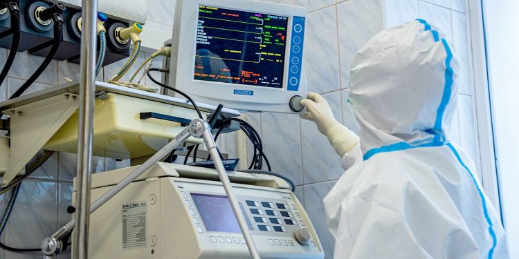 В рязанских больницах в тяжелом состоянии находятся 60 пациентов с COVID-19