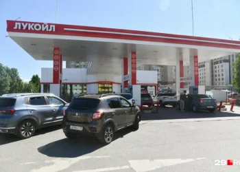 АЗС курортов Краснодарского края столкнулись с дефицитом бензина