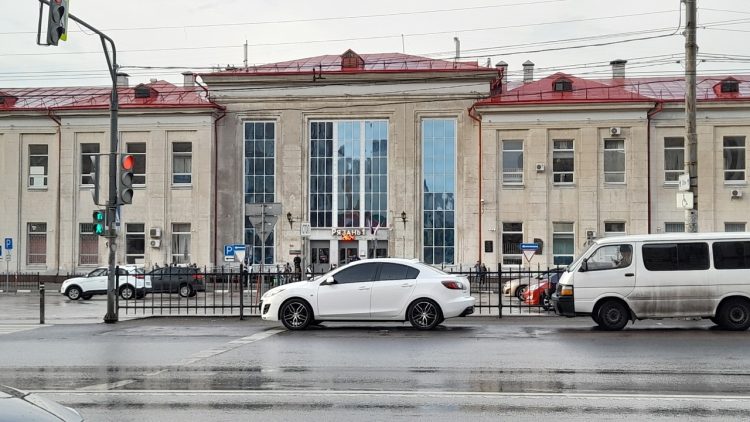 Около железнодорожного вокзала "Рязань-1" женщину насмерть сбил поезд