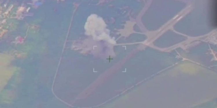 Авиация уничтожила украинский истребитель на аэродроме