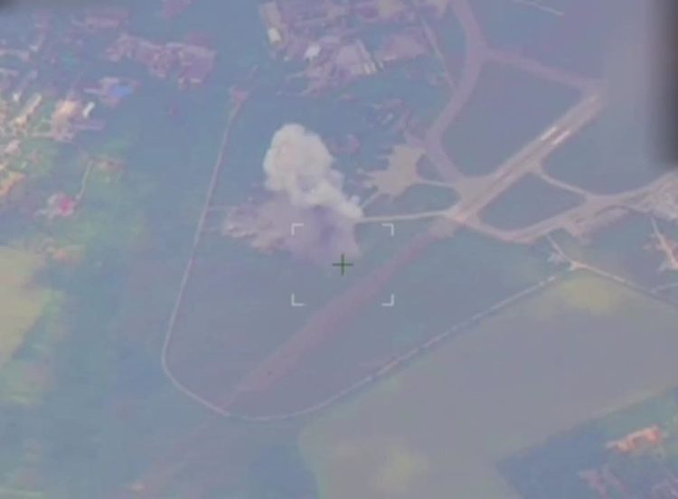 Авиация уничтожила украинский истребитель на аэродроме