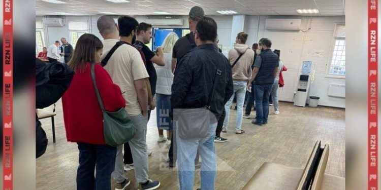 Рязанцы пожаловались на длинные очереди в МРЭО ГИБДД