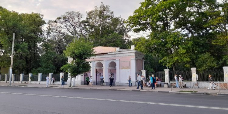 Остановка «Памятник Павлову» в Рязани останется около РГУ имени Есенина