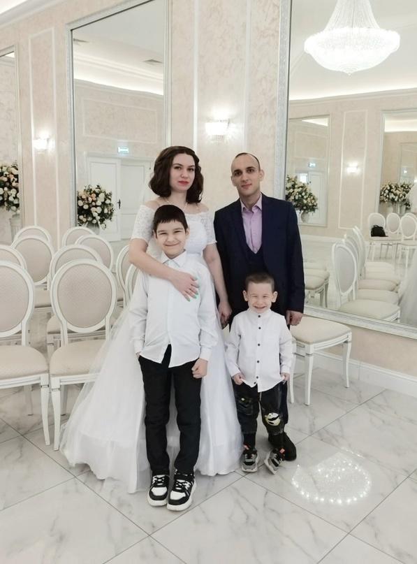 Рязанский ЗАГС поделился снимками молодоженов, которые поженились в первые апрельские выходные