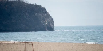 Новый разлив мазута загрязнил Черное море