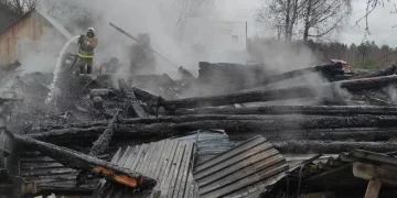 Пожар уничтожил дачу в Ермишинском округе