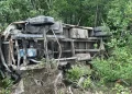 Рейсовый автобус перевернулся в Мурманской области