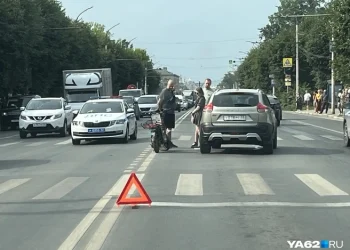 ДТП с мопедом в Рязани осталось незамеченным ДТП с мопедом в Рязани осталось незамеченным