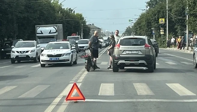 ДТП с мопедом в Рязани осталось незамеченным