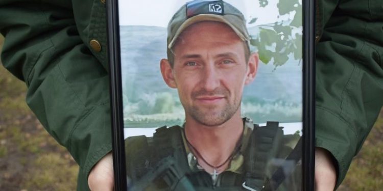 Рязанцы простились с погибшим на СВО Александром Косаревым