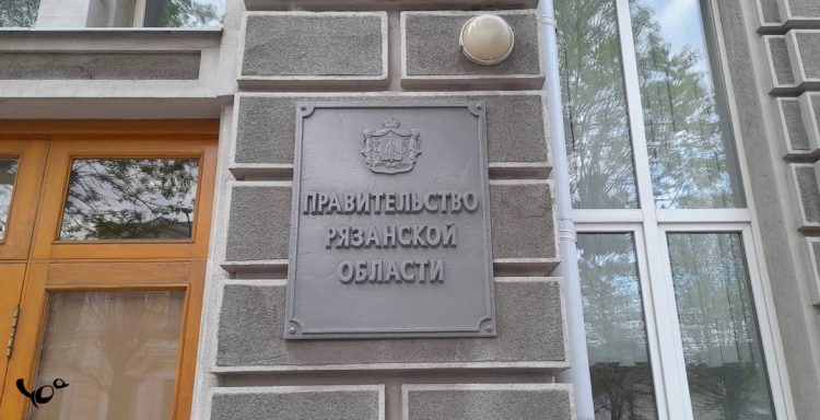 Рязанское правительство увеличило финансирование на закупку учебников для школьников и детсадовцев