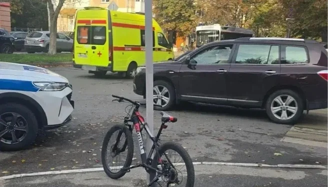 В Рязани легковушка сбила велосипедиста