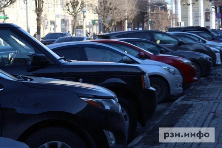 Вице-премьер РФ защищает «АвтоВАЗ» от китайских авто