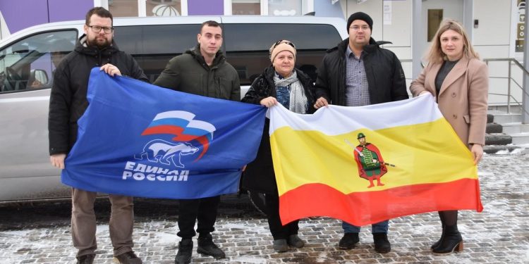 Из Рязанского региона в Курск отправилась 40-я группа волонтеров