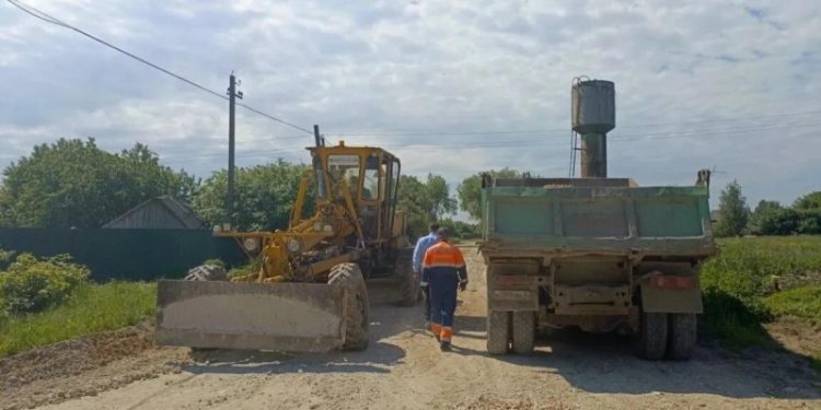 В Ермиши начался ремонт Октябрьского переулка