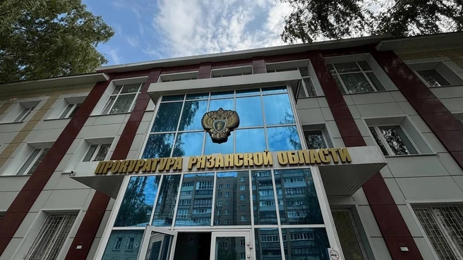 Врачи прошли километр пешком, прокуратура начала проверку Врачи прошли километр пешком, прокуратура начала проверку