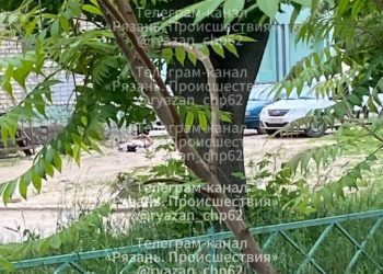 В Рязани заметили лежащее на улице тело