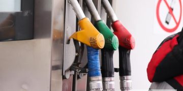 В России разрешили продавать бензин Евро-2, Евро-3 и Евро-4