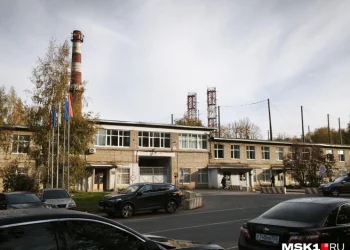 Подмосковный химзавод рванул возле жилых домов, но все молчат Подмосковный химзавод рванул возле жилых домов, но все молчат