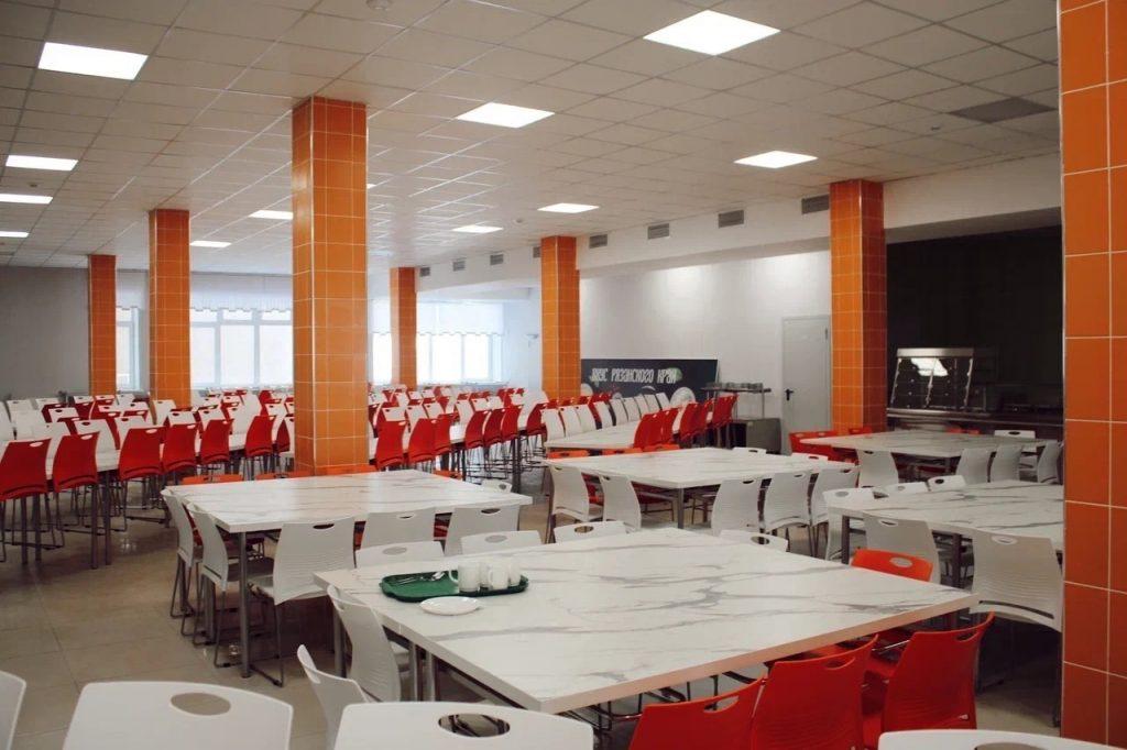 Бранов: школа №76 распахнет свои двери для школьников в начале четвертой учебной четверти