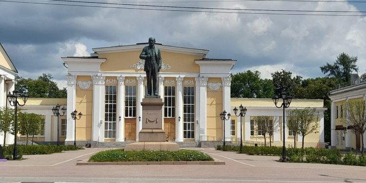 В Киеве снесли памятник уроженцу Рязанской области, ученому Ивану Павлову