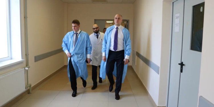 Вице-губернатор Артем Бранов проверил работу Рязанского онкодиспансера Вице-губернатор Артем Бранов проверил работу Рязанского онкодиспансера